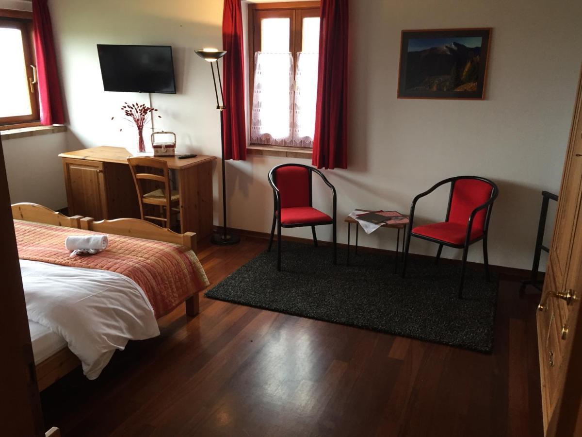 Qui Wolf Udine Hotel Collalto Eksteriør billede